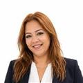Experienced English instructor with university teaching experience, offering personalized online and in-person English lessons.