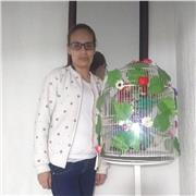 Profesora imparte clases de lectoescritura y matematicas hasta 9°