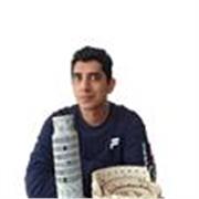 Soy el profe que buscas. Viví en Italia y soy licenciado. Mis clases son ideales para turismo, examen B1, B2. Hobbie, estudio y trabajo. 7 años de experiencia. Soy paciente y amable