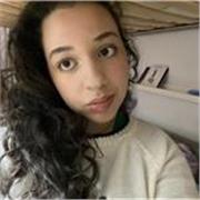 17 años, llevo hablando inglés desde los 3, mucha vocación para trabajar con niños, quiero estudiar magisterio y tengo un C1.