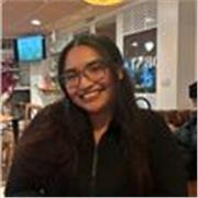 Estudiante universitaria de magisterio, con experiencia en cuidados de niños y con ayuda de deberes