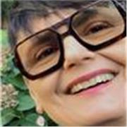 Offro un servizio di aiuto nello studio di materie come grafica, disegno, tecniche di comunicazione visiva, fotografia.