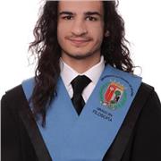 Soy un graduado en filosofía con un master en filosofía de la ciencia, podría dar clases a nivel de Bachillerato de Ciencias.