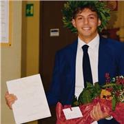 LAUREATO IN ECONOMIA AZIENDALE OFFRE LEZIONI DI ECONOMIA, MATEMATICA E DIRITTO