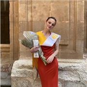 Graduada en Ciencias de la Actividad Física y el Deporte. Actualmente estudiando Educación Primaria. Experiencia plena con niños.