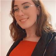 Soy una estudiante universitaria de Psicología, encantada de poder brindar siempre mis conocimientos, para alumnos de primaria etc