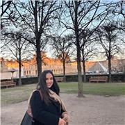 Giovane laureata in giurisprudenza, percorso internazionale, offre lezioni di inglese. Qualifica C1, ho studiato in Canada e in UK