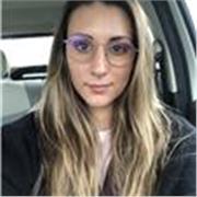 Étudiante titulaire d'un TOEFL niveau C2