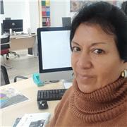 La manera de dar las clases es presencial y acorde al grado del estudiante y la manera como doy la clase depende del estudiante