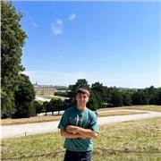 Estudiante de Filologia Catalana con más de 4 años de experiencia como profesor particular imparte clases de repaso en València