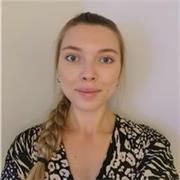 Helping young learners shine with online primary tutoring.