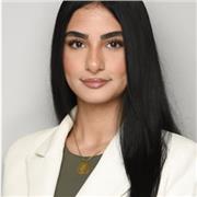 Englisch Tutorin die Kinder bis zu sekundär Stufe unterrichtet.