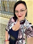 Professoressa di francese e inglese. laureata magistrale in lingue e culture, laurea triennale in mediazione linguistica