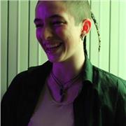 Professeur d'art plastique, disponible n'importe quand pour petits et grands.