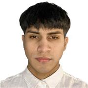 Profesor de apoyo escolar especializado en clases online como presenciales