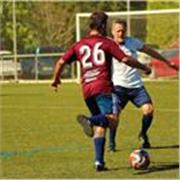 Persona deportista vinculada al mundo del futbol desde pequeño a nivel aficionado.