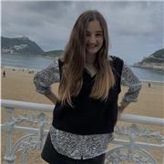 Soy estudiante de educación primaria con el título del B2 en inglés y en euskera interesada en dar clases particulares de inglés, matemáticas y euskera para alumnos de primaria y 1° ESO