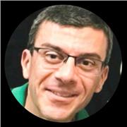 Titulaire d'un diplôme d'études approfondies en philosophie (Bac + 5), assure la préparation aux épreuves de philosophie du bac.