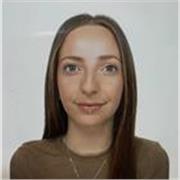 Soy estudiante con nivel FCE (First Certificate in English) y muchas ganas de empezar a enseñar inglés. 