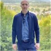 I'm an experienced tutor. My lessons are aimed at the people who say the English is difficult and for children. 