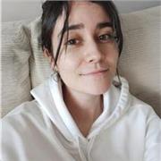 Graduada en Ciencias de la Educación con nivel en inglés B2/C1 y 6 años de experiencia