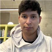 Joven que acaba de sacar el bachillerato dispuesto a enseñar matemáticas a alumnos de primaria, eso o alumnos de bachillerato