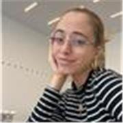 Profesora de apoyo escolar en biología, inglés, historia, lengua y literatura