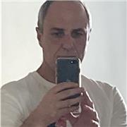 Professeur de français avec 22 ans d’expérience à l'Institut français de Prague propose classe online pour tout niveau.