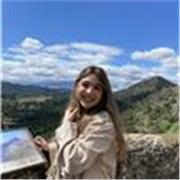 Profesor de inglés imparte clases para todas las edades