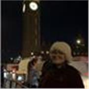 Profesora de cualquier asignatura enfocada en los más pequeños 