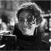 Laureata in Relazioni Internazionali 110/110 e lode, diploma Classico Brocca