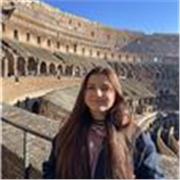 pues soy una chica que actually está cursando 2° de bachillerato biosanitario, con una media excelente en inglés.