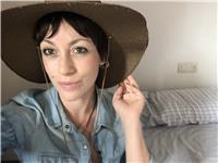 Ciao sono cecilia contattami se hai bisogno di una brava insegnante, per materie umanistiche,artistiche ma anche solo per acquisire un mero di studio