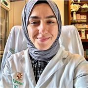 Madrelingua turca, mediatrice interculturale, attualmente Farmacista , offre lezioni e conversazioni in turco