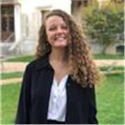 Offro lezioni di INGLESE, FRANCESE e SPAGNOLO per studenti e bambini. Sono laureata in Lingue ed ho lavorato al Parlamento peo come interprete