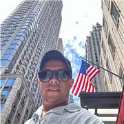 Profesor de francés nativo y apasionado. Ofrezco clases personalizadas para todas las edades y niveles,