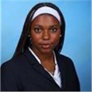 Étudiante à Sciences Po Paris sur le campus anglophone du Havre avec un niveau C2 qui permet de donner des cours d’anglais.