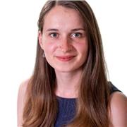 Fluent French tutor with a Cambridge degree and 14 years' experience teaching.