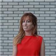 Nativa argentina con ampia esperienza nell'insegnamento dello spagnolo. Parlo fluentemente inglese. Mi adatto ai vostri interessi