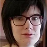Laureata in Scienze Politiche disponibile per ripetizioni di diritto anche a studenti universitari