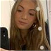 Ich, Schülerin (17), biete Nachhilfe im Fach Deutsch an, da dies mein bestes Fach ist und mir außerdem viel Freude bereitet