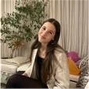 Soy trilingüe en inglés, Francés y Español, y doy clases de inglés a nińos de 7-13 ańos. Puede ser online o presencial, pero preferentemente online