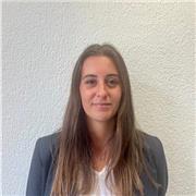 Estudiante universitaria con un 9,6/10 en Bachillerato con experiencia en dar clase y comprometida a su aprendizaje y desarrollo