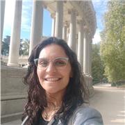 Licenciada y Profesora de Educación Física y Deportes.