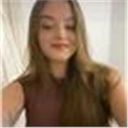 Estudiante de arquitectura en tercer año que imparte clases tanto a niños de primaria como a alumnos de la ESO.