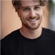 Insegnante di Italiano e Inglese giovane, serio, disponibile e simpatico