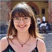 Giovane Insegnante offre ripetizioni in materie Umanistiche