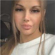 Chloe field