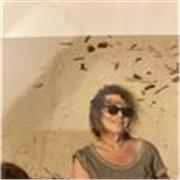 J’aime, je connais, je ressens, je maîtrise, je domine, je vis et enseigne avec passion le français. Jouons ensemble avec les mots