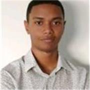 Formateur diplômé Bac+4 en programmation pour adultes, propose des cours basés sur la pratique et des exercices concrets, en visio